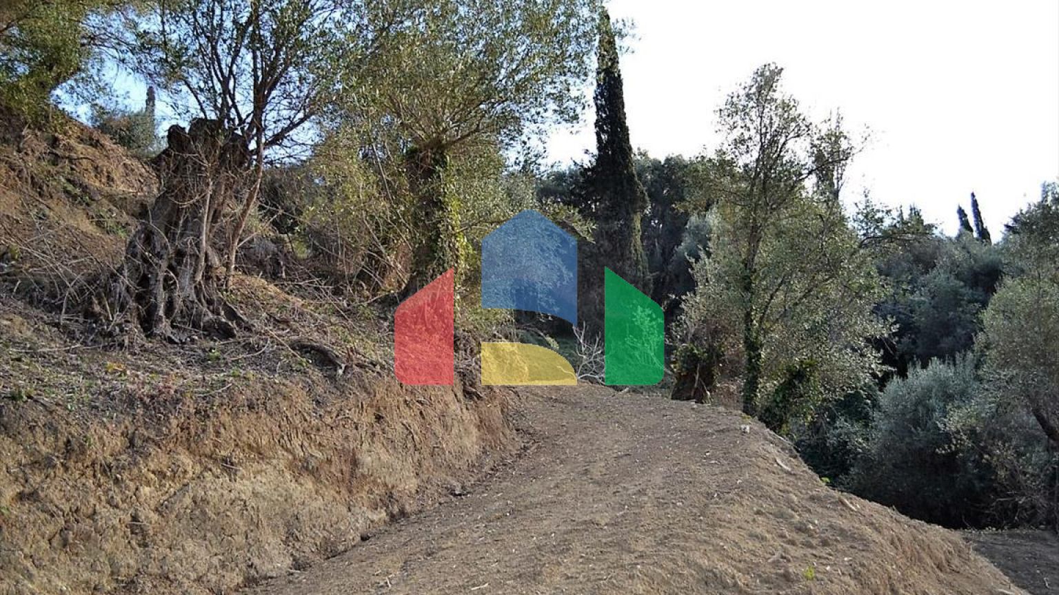 Продажа - Земельный участок 5200 m² на о. Корфу