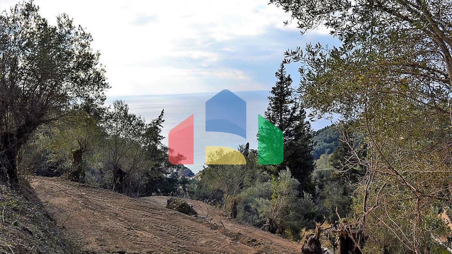 Продажа - Земельный участок 5200 m² на о. Корфу