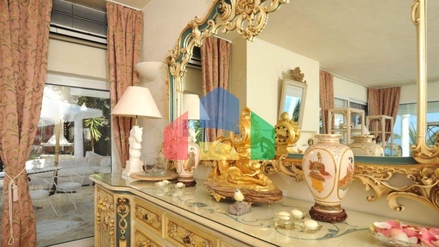 Продаж - Вілла 250 m² на о. Корфу