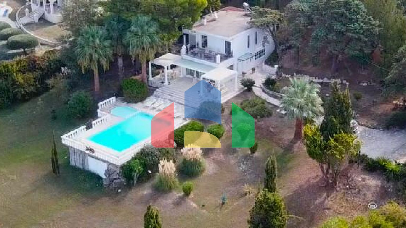 Продаж - Вілла 250 m² на о. Корфу