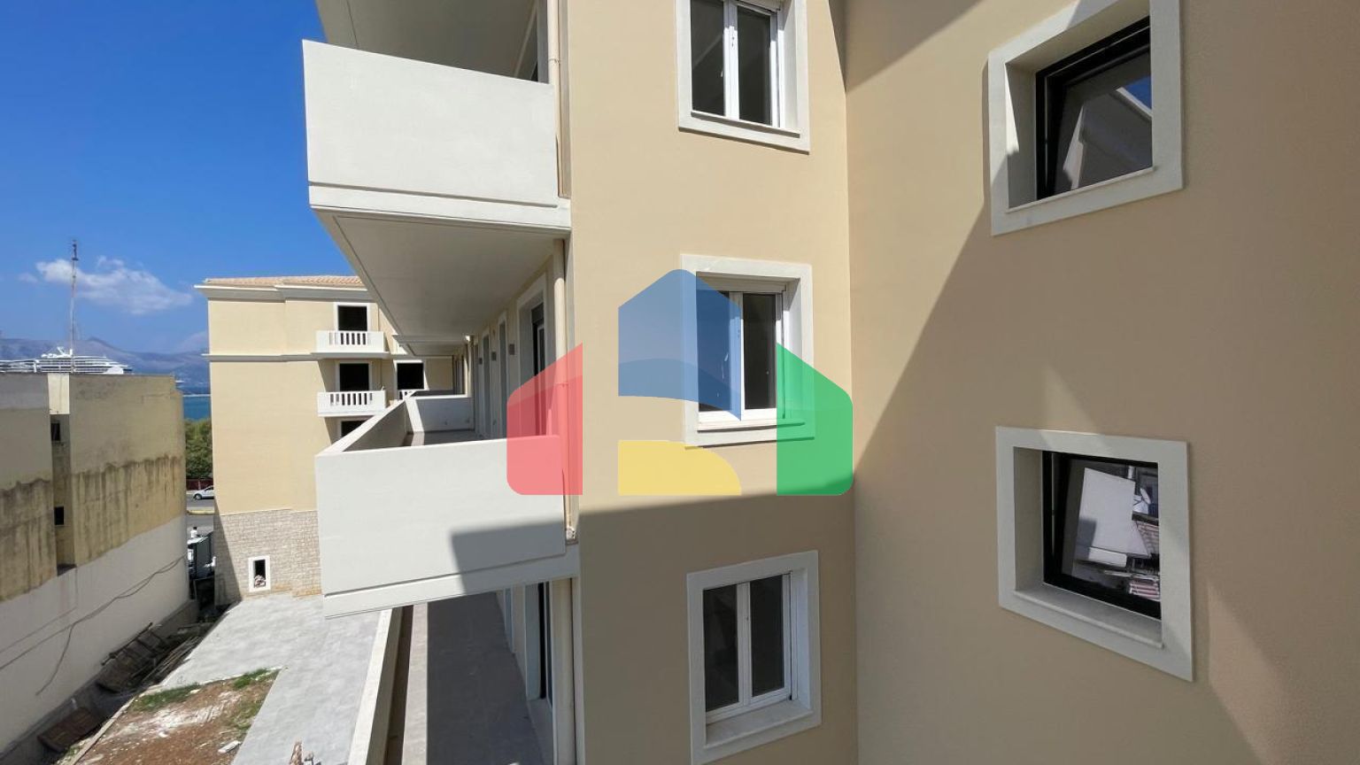 Продажа - Квартира 84 m² на о. Корфу