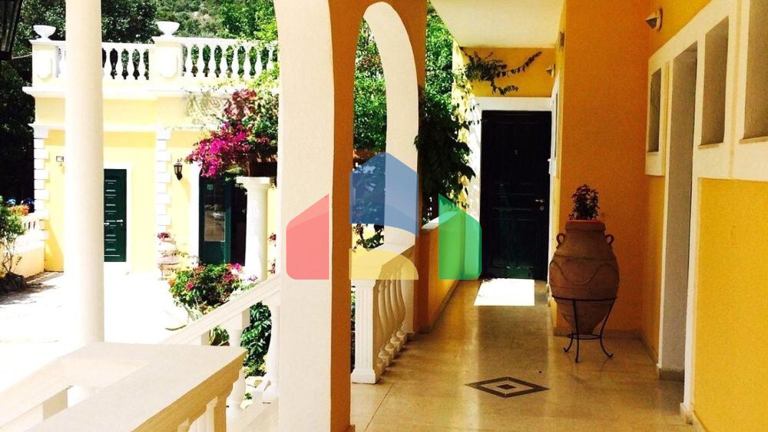 Продажа - Комплекс 650 m² на о. Корфу