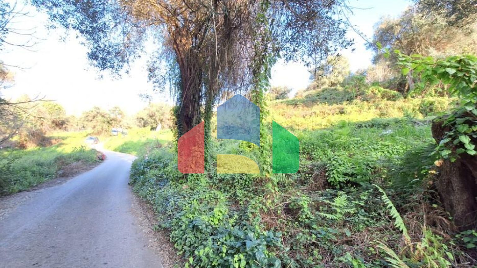 Продажа - Земельный участок 940 m² на о. Корфу