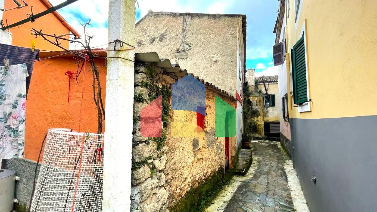 Продажа - Таунхаус 89 m² на о. Корфу