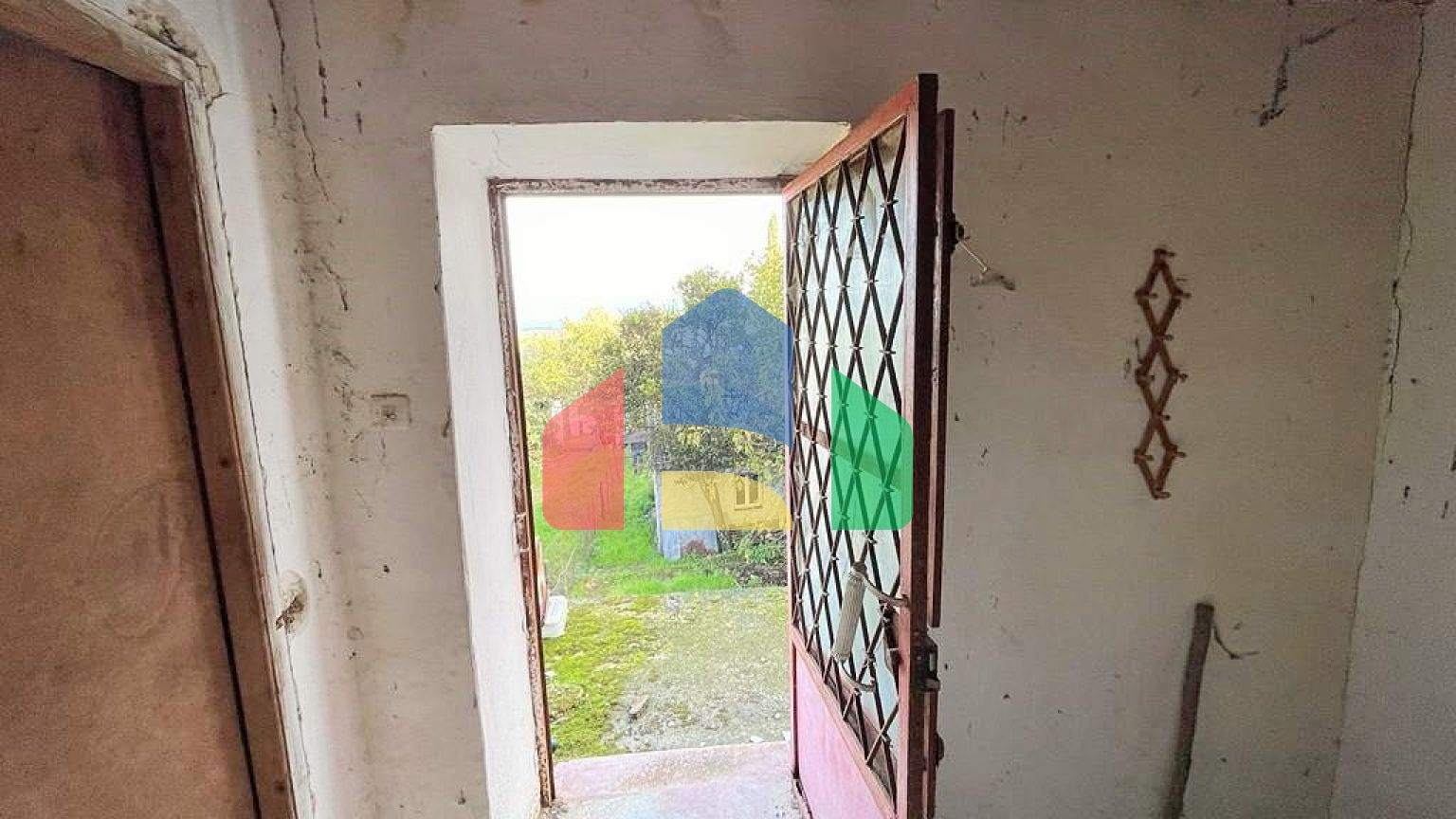 Продаж - Котедж 95 m² на о. Корфу