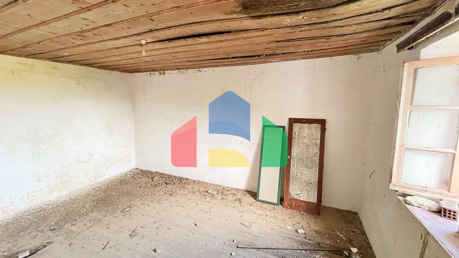 Продаж - Котедж 95 m² на о. Корфу