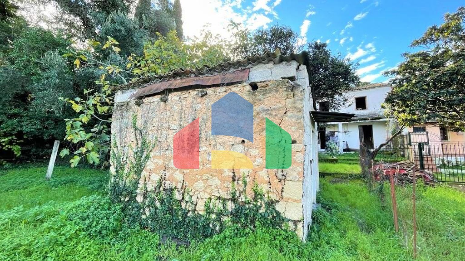 Продаж - Котедж 95 m² на о. Корфу