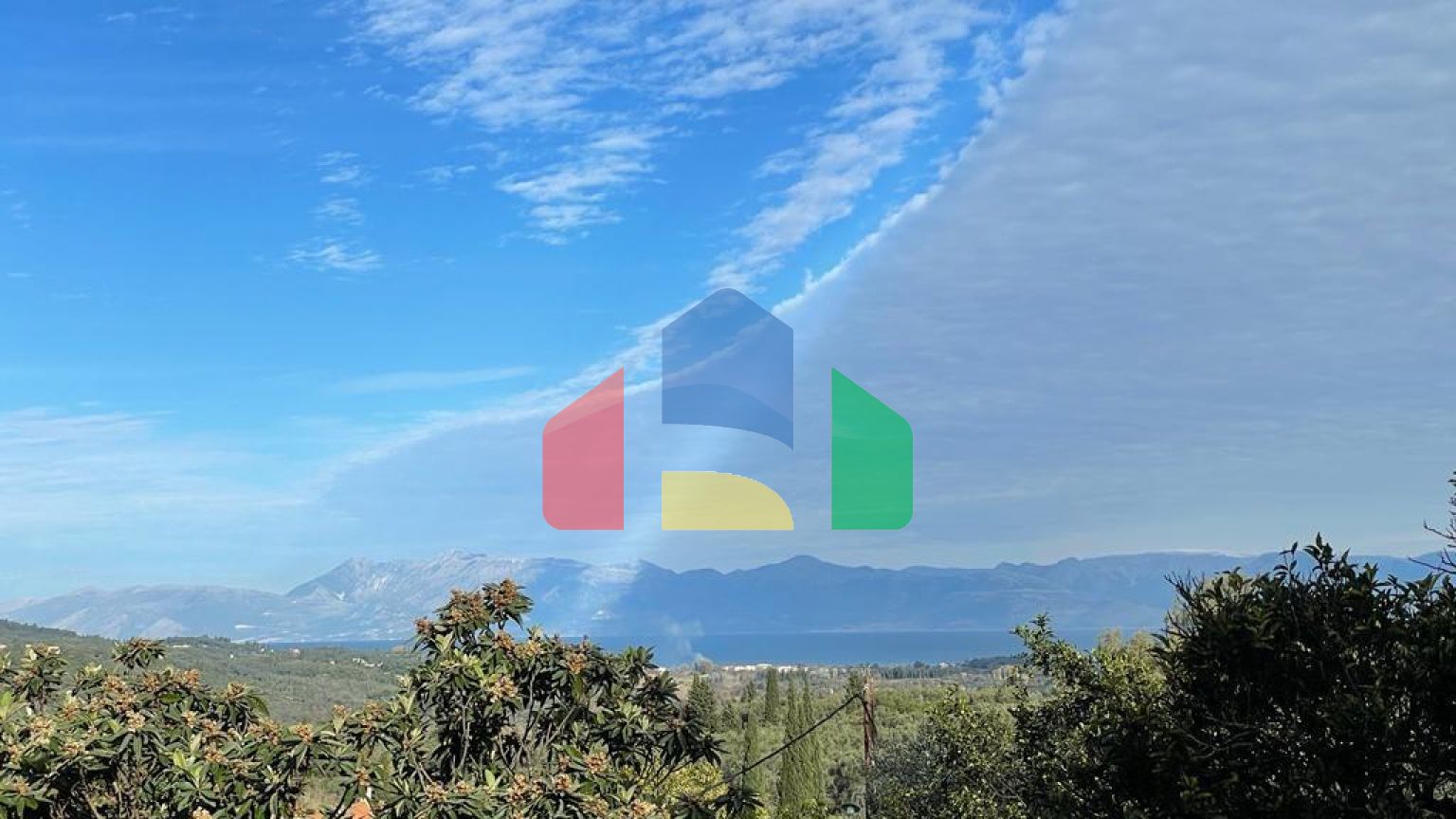 Продаж - Котедж 95 m² на о. Корфу