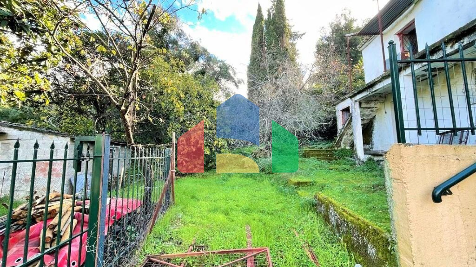 Продаж - Котедж 95 m² на о. Корфу