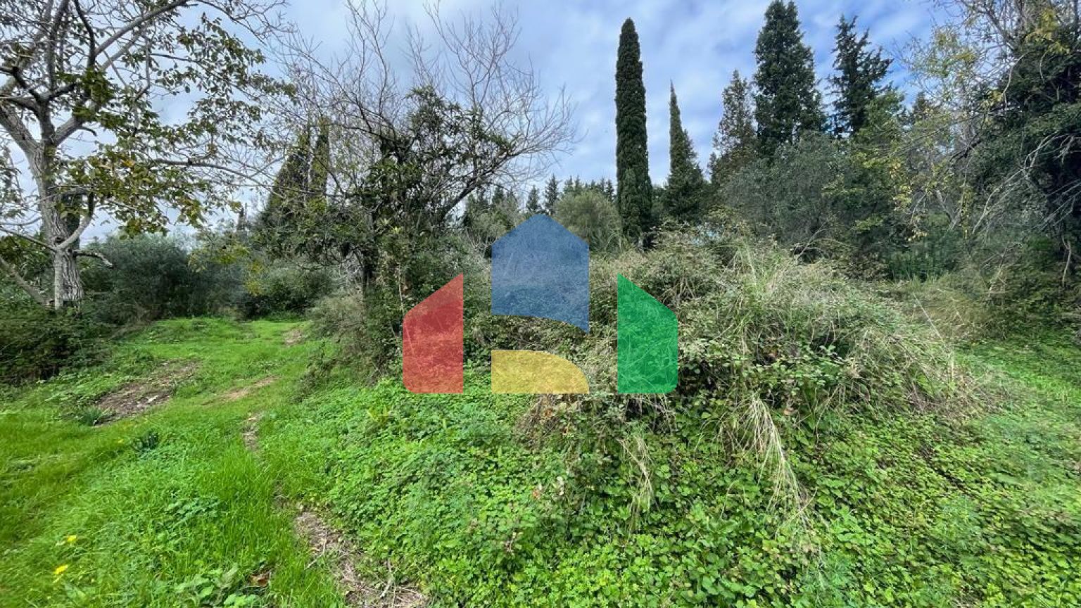 Продажа - Земельный участок 2033 m² на о. Корфу