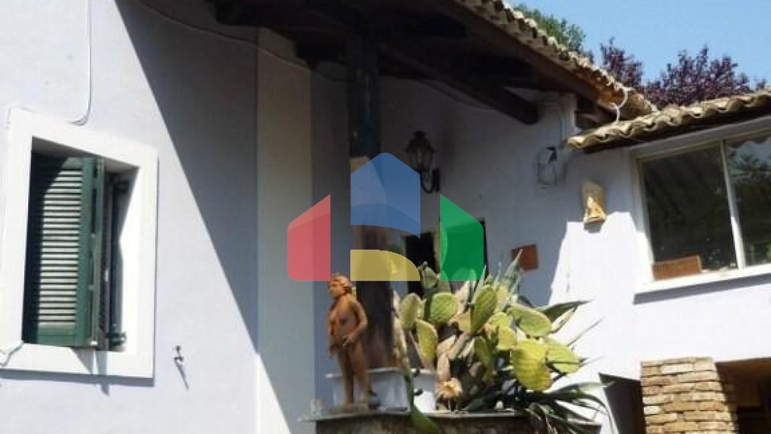 Продаж - Котедж 962 m² на о. Корфу