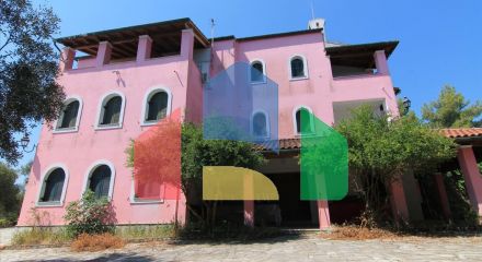 For Sale - Hotel 580 m² in Corfu