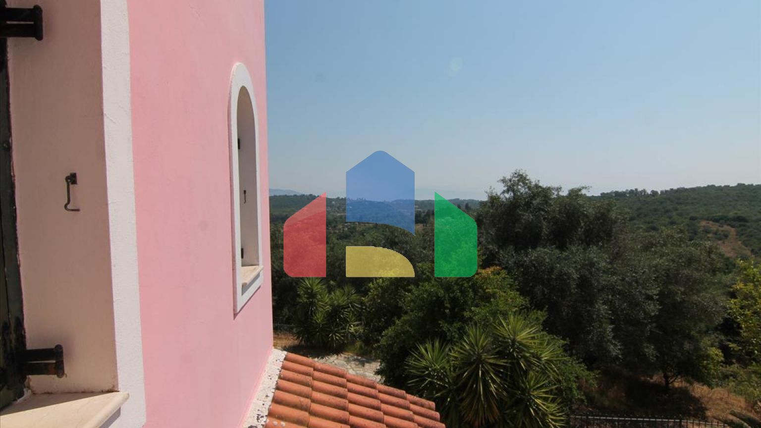 Продажа - Гостиница 580 m² на о. Корфу