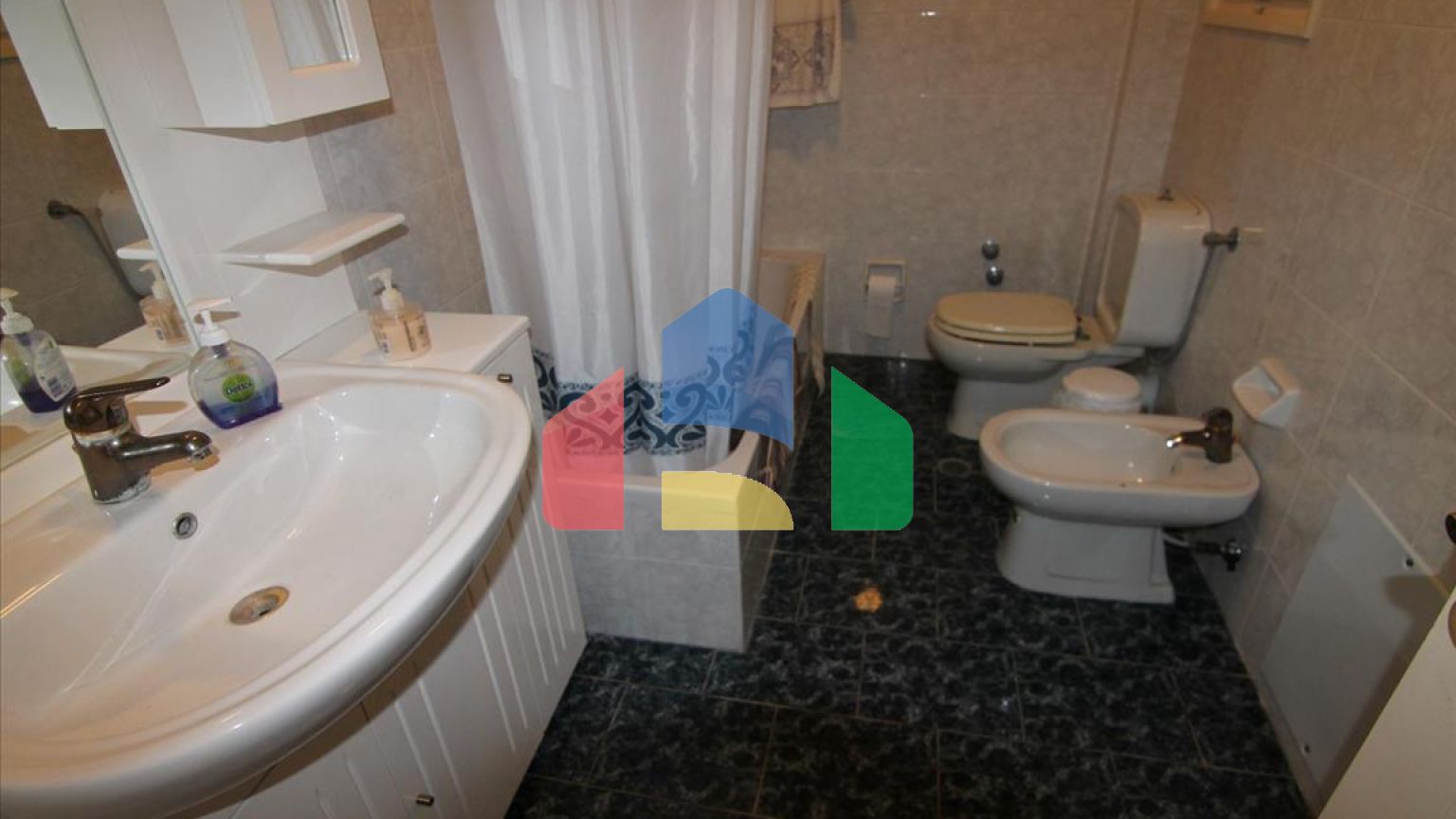 Продажа - Гостиница 580 m² на о. Корфу