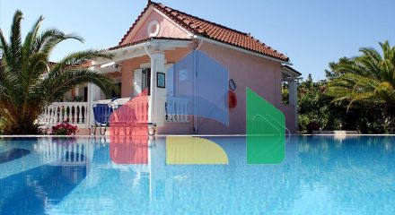 Продажа - Вилла 250 m² на о. Корфу