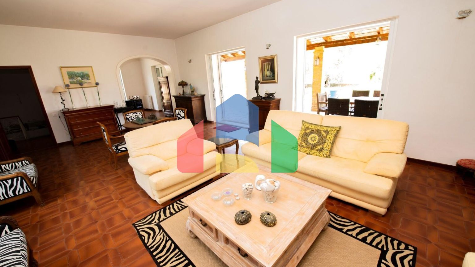 Продажа - Вилла 305 m² на о. Корфу