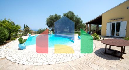 Продажа - Вилла 305 m² на о. Корфу