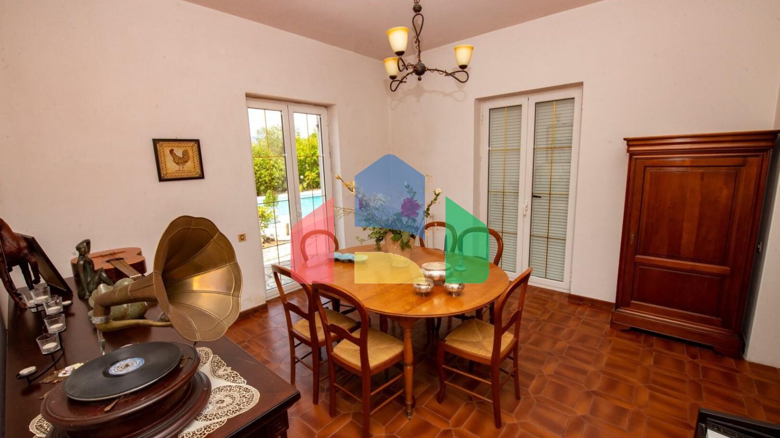 Продажа - Вилла 305 m² на о. Корфу