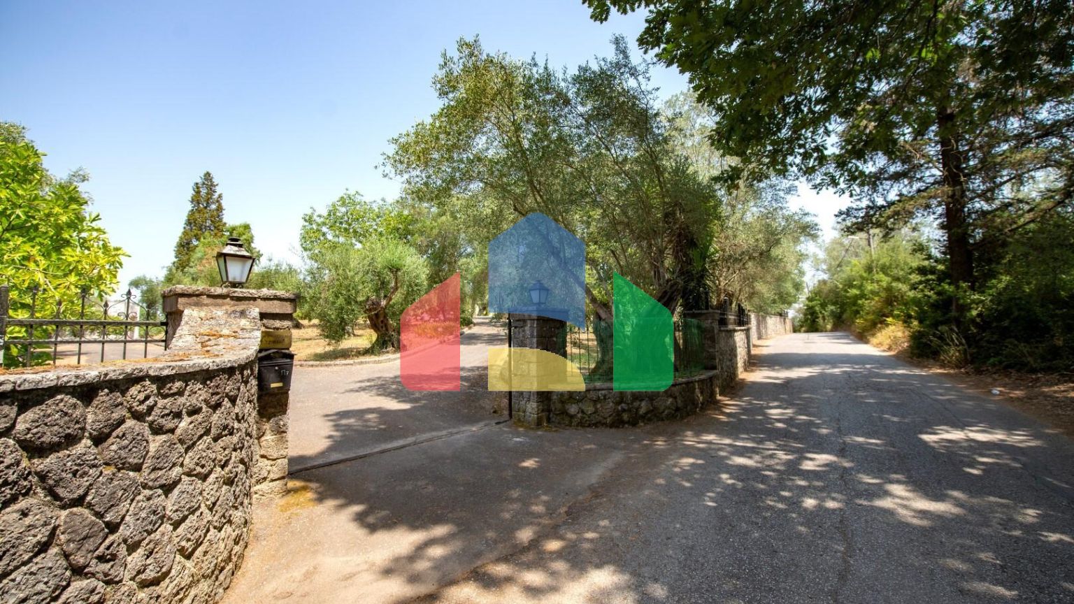 Продажа - Вилла 305 m² на о. Корфу