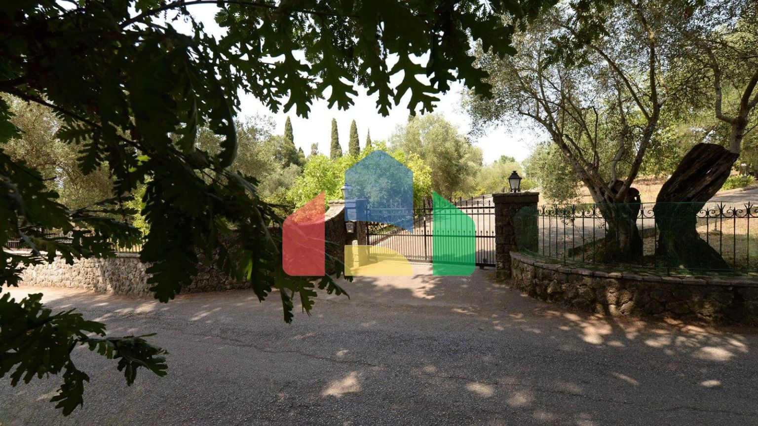 Продажа - Вилла 305 m² на о. Корфу