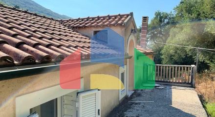 Продажа - Коттедж 130 m² на о. Корфу