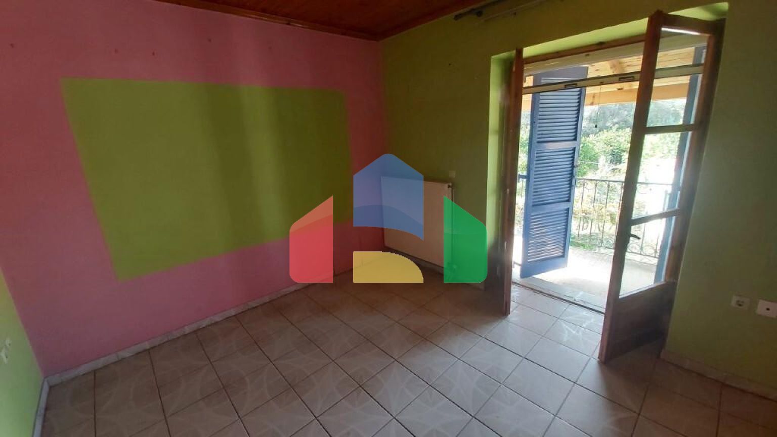 Продажа - Коттедж 222 m² на о. Корфу