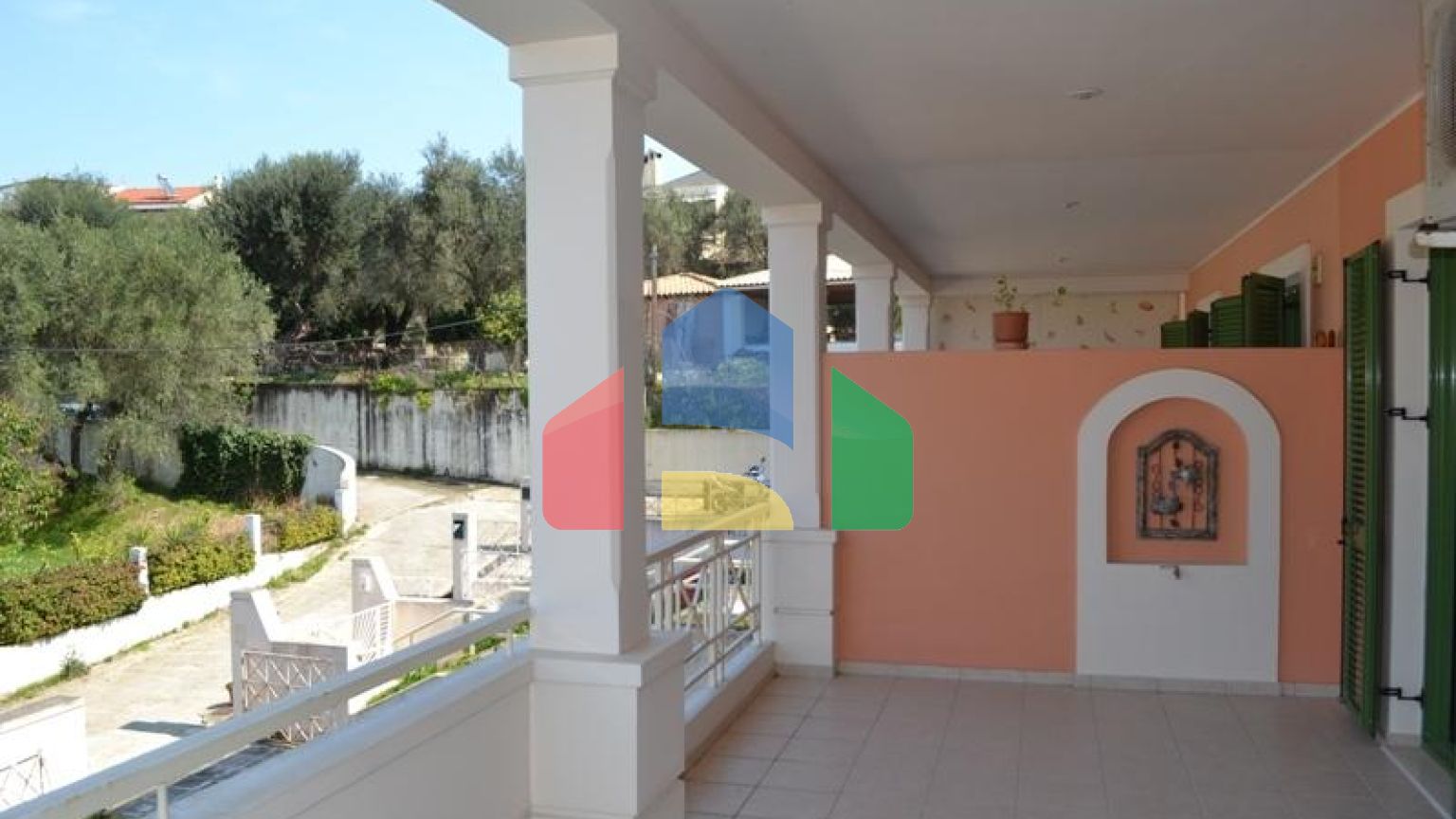 Продажа - Таунхаус 140 m² на о. Корфу