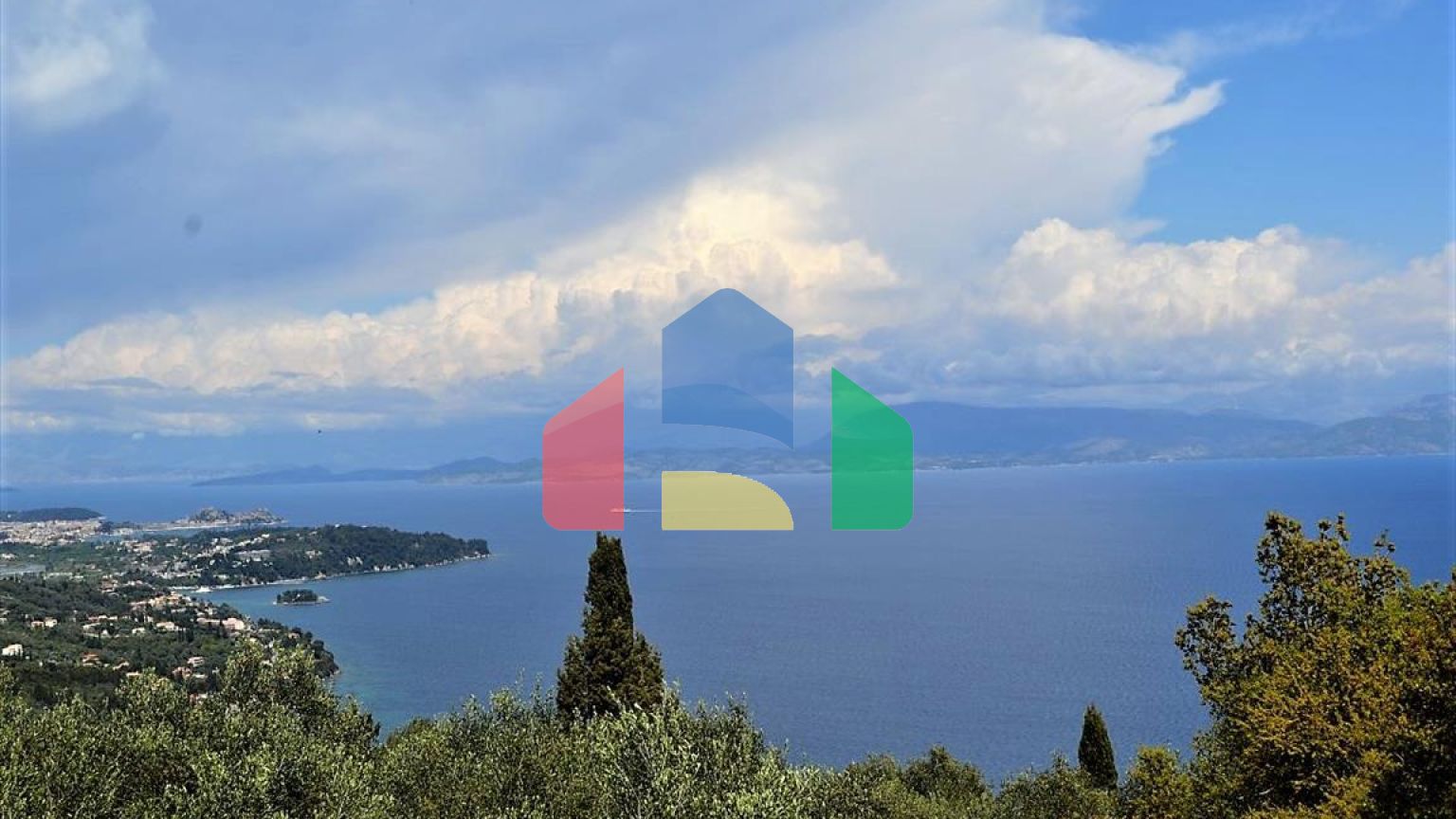 Продажа - Земельный участок 7000 m² на о. Корфу