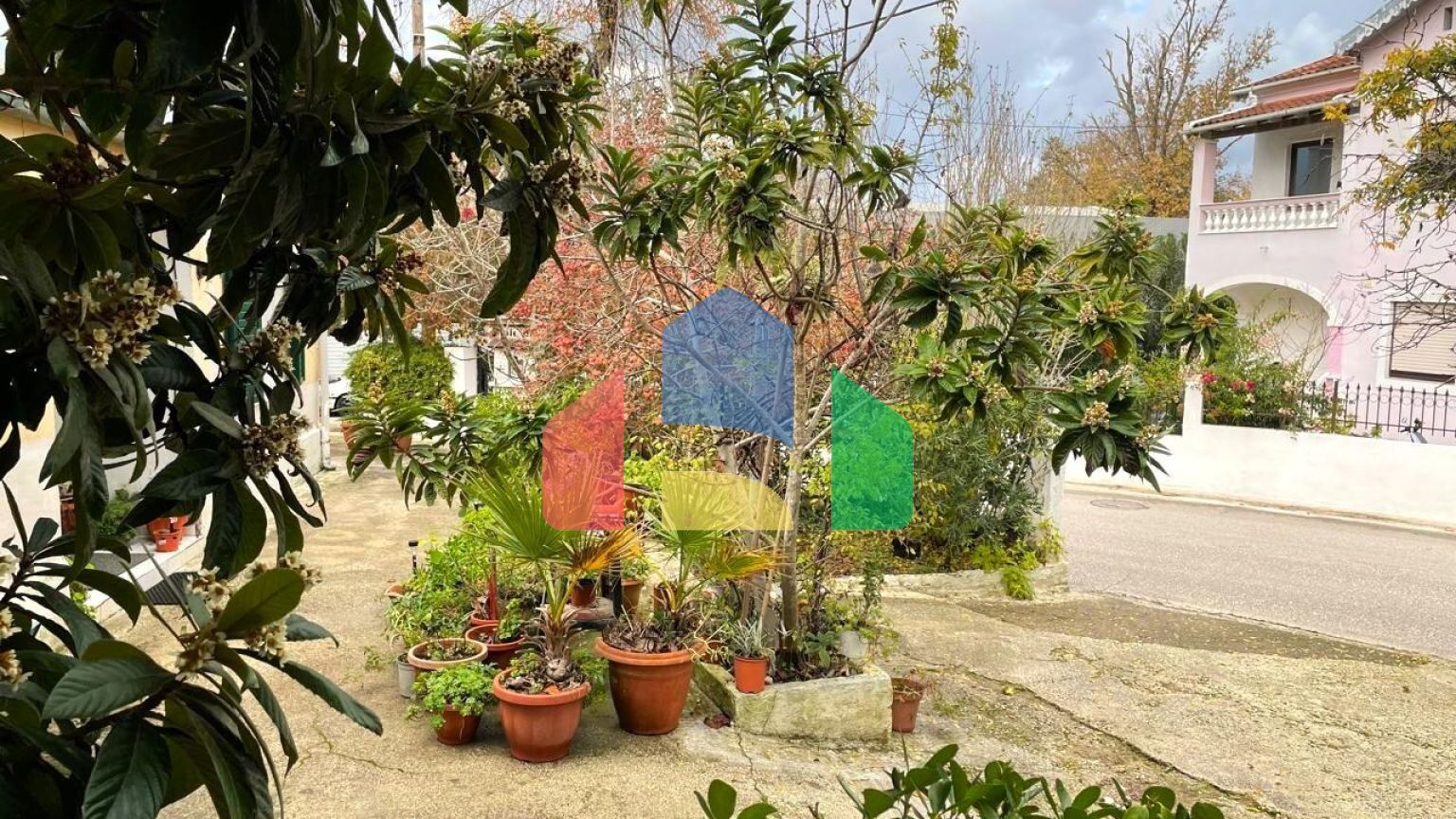 Продаж - Котедж 69 m² на о. Корфу