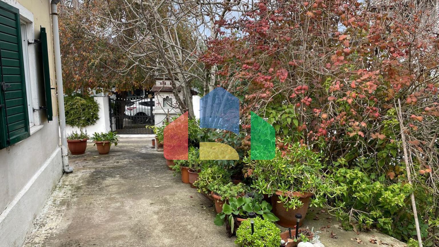 Продаж - Котедж 69 m² на о. Корфу