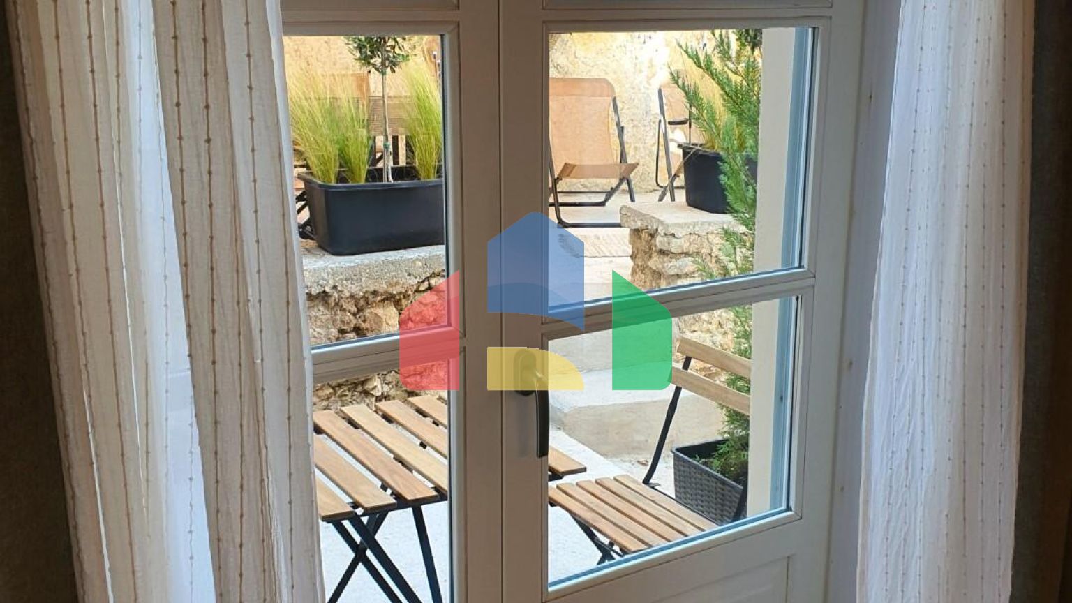 Продаж - Котедж 266 m² на о. Корфу