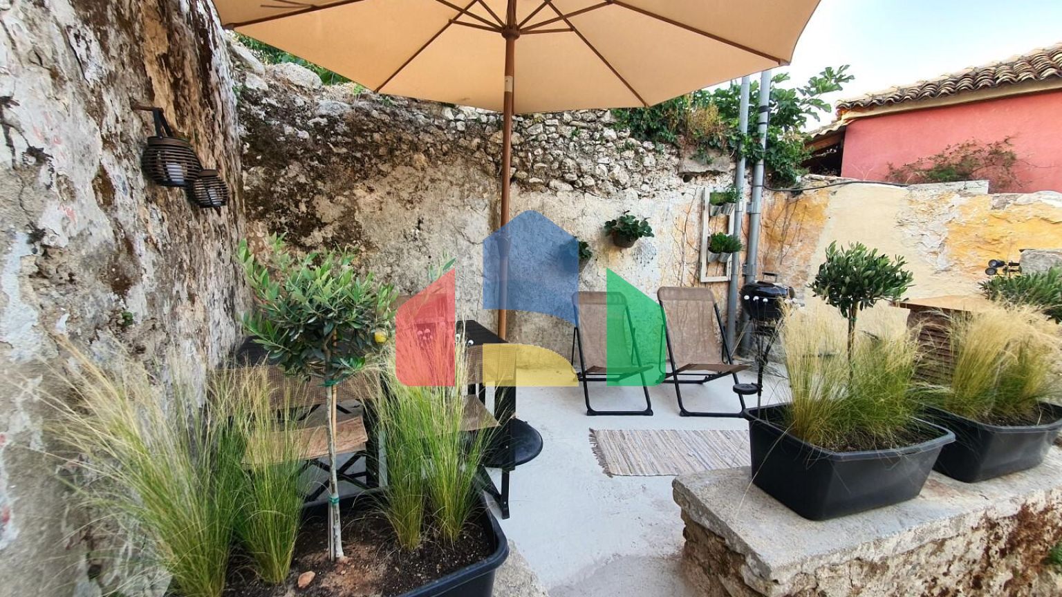 Продаж - Котедж 266 m² на о. Корфу