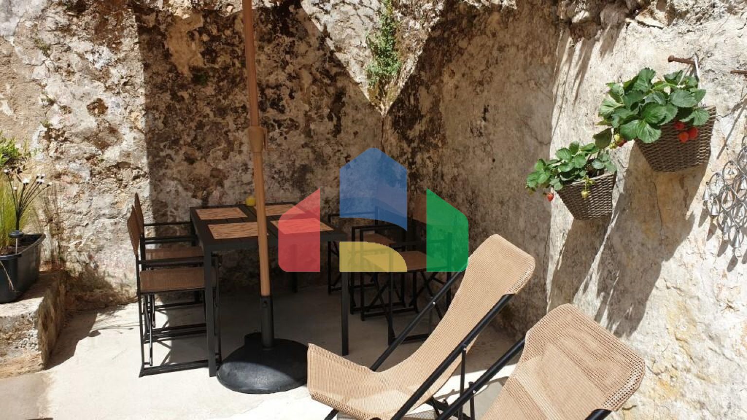 Продаж - Котедж 266 m² на о. Корфу