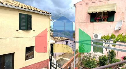 Продаж - Котедж 80 m² на о. Корфу