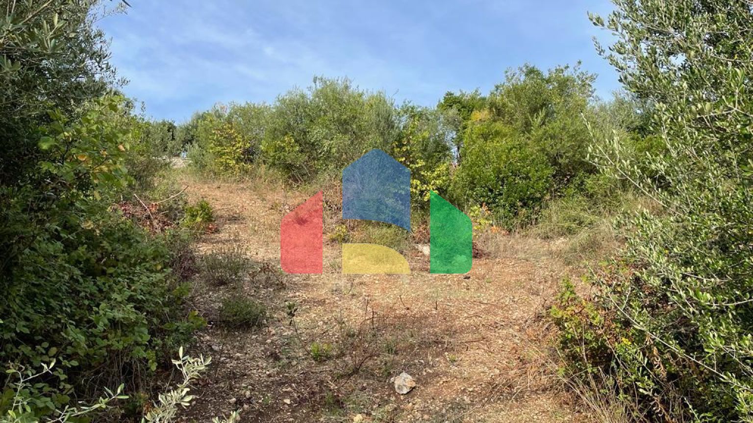 Продажа - Земельный участок 2413 m² на о. Корфу