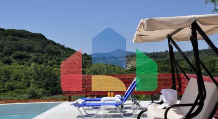 For Sale - Villa 270 m² in Corfu