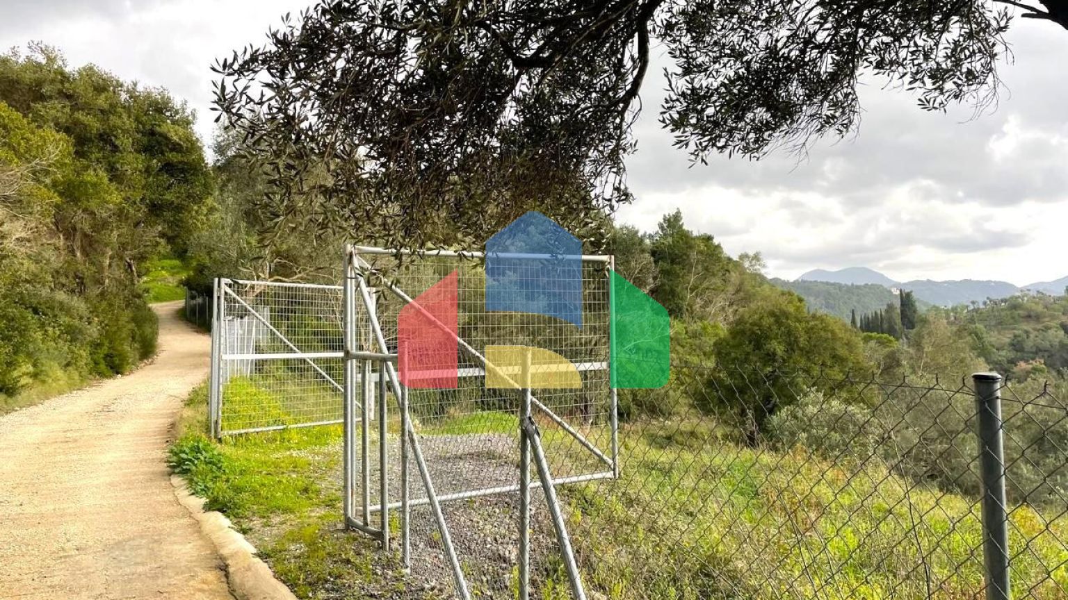 Продажа - Земельный участок 8000 m² на о. Корфу