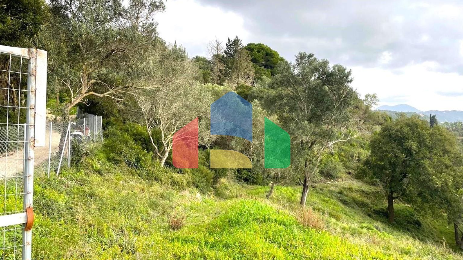 Продажа - Земельный участок 8000 m² на о. Корфу