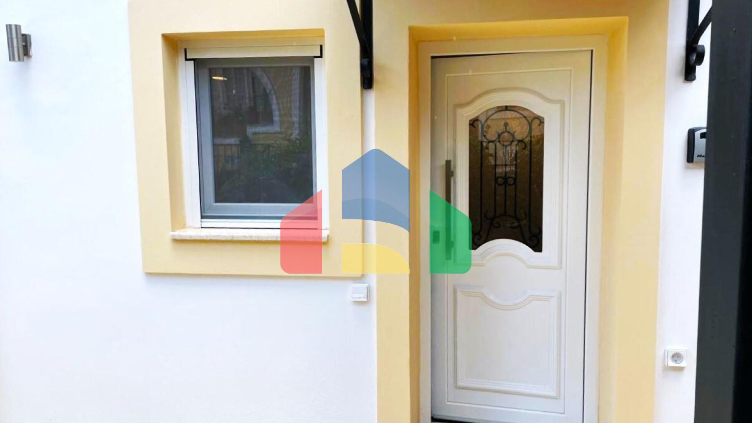 Продажа - Таунхаус 72 m² на о. Корфу