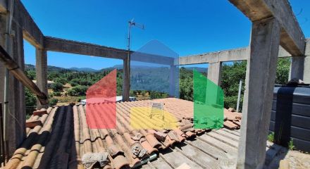 Продаж - Комерційна нерухомість 530 m² на о. Корфу