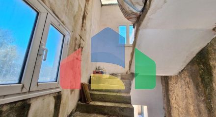 Продаж - Комерційна нерухомість 530 m² на о. Корфу