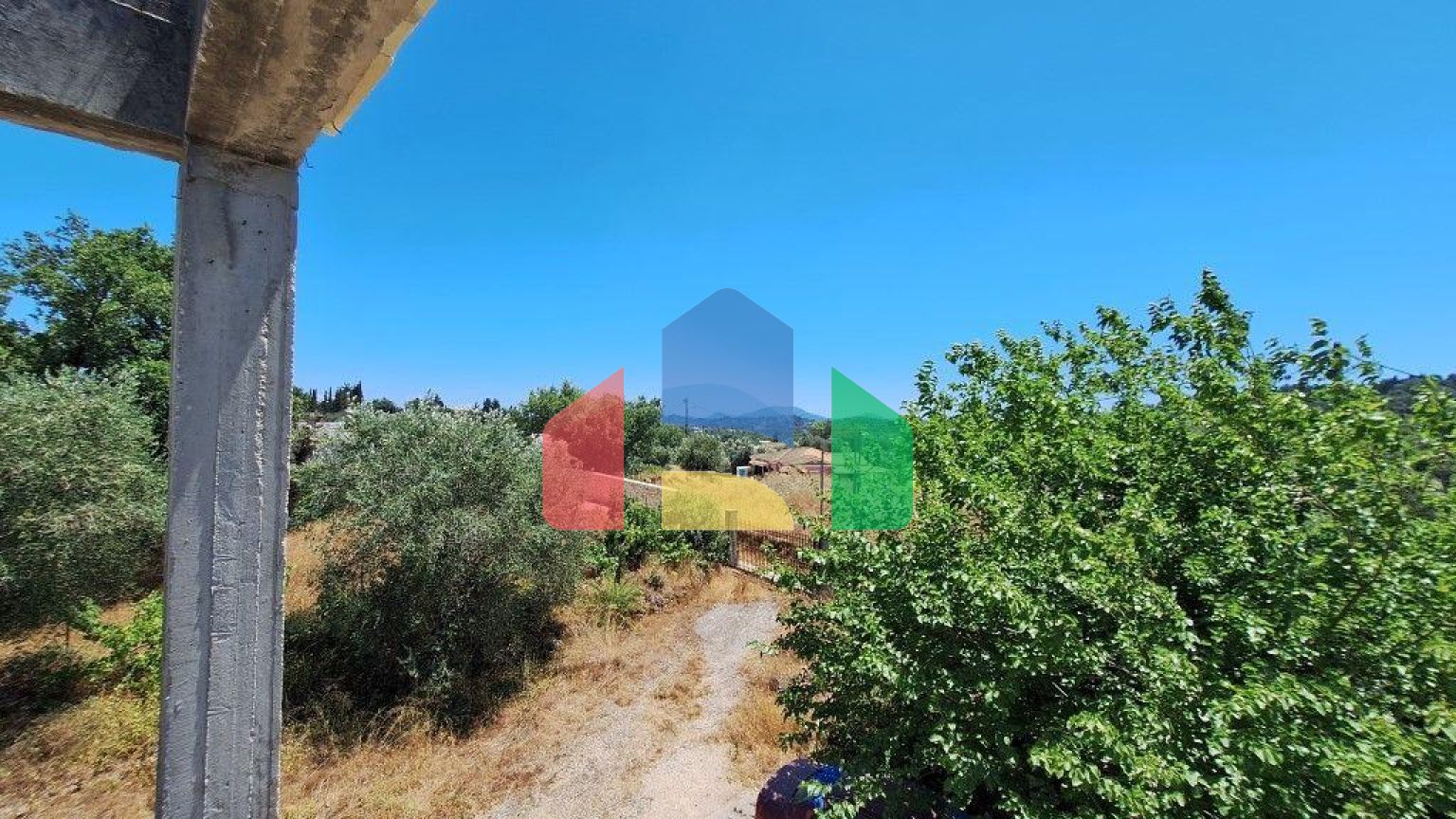 Продаж - Комерційна нерухомість 530 m² на о. Корфу