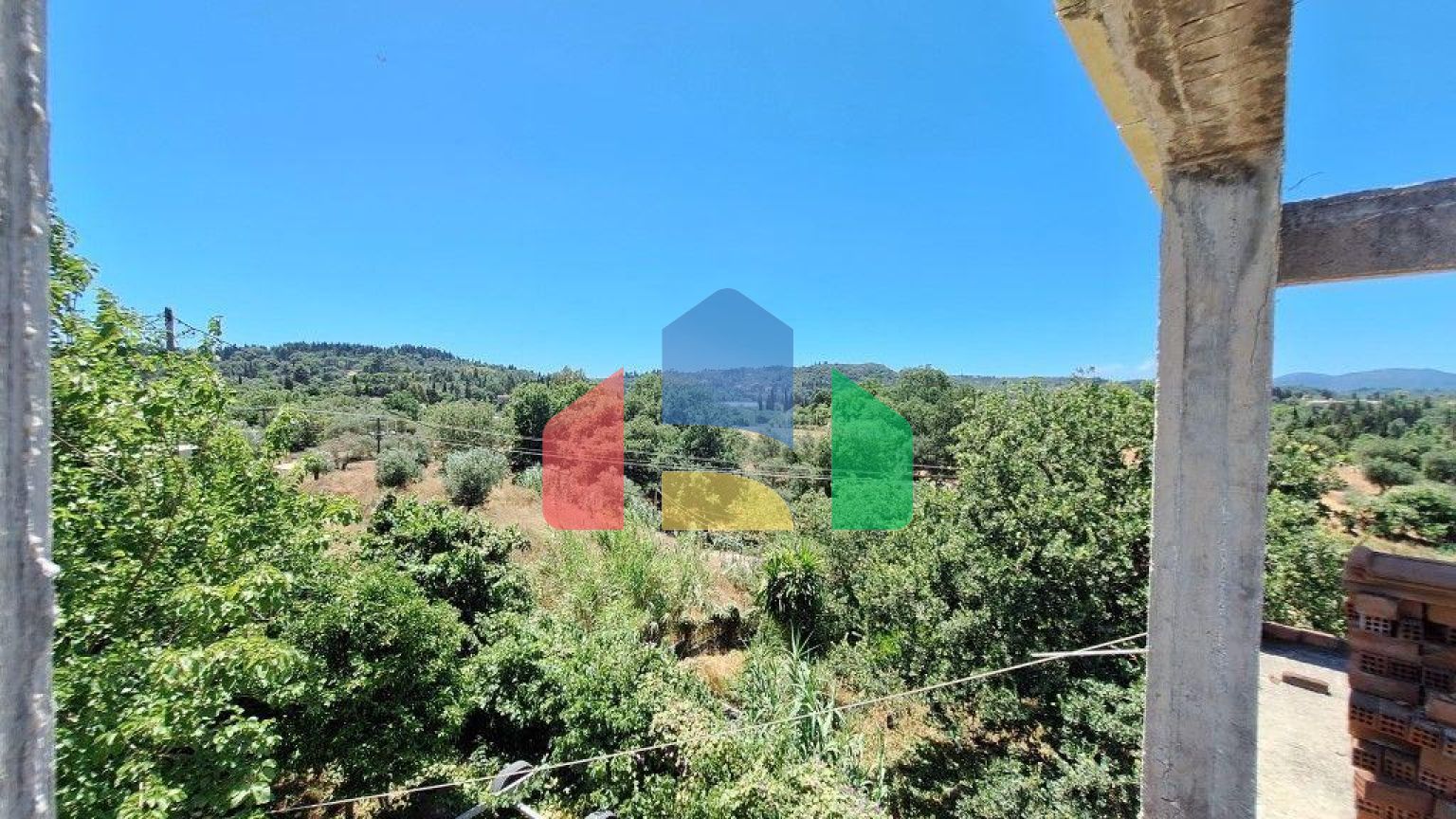 Продаж - Комерційна нерухомість 530 m² на о. Корфу