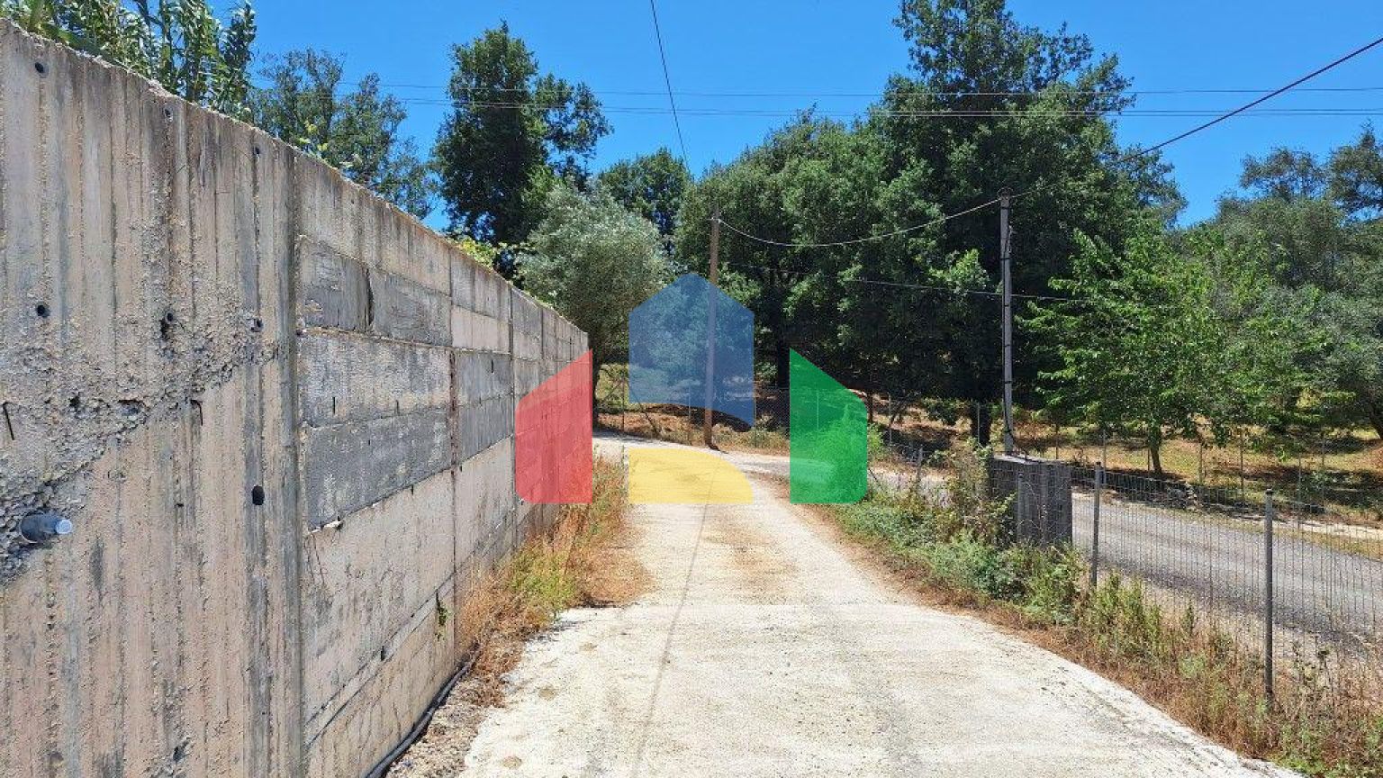 Продаж - Комерційна нерухомість 530 m² на о. Корфу