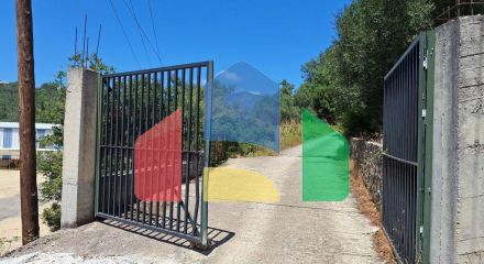 Продаж - Комерційна нерухомість 530 m² на о. Корфу