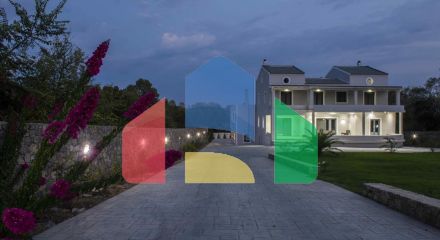 Продажа - Вилла 1000 m² на о. Корфу
