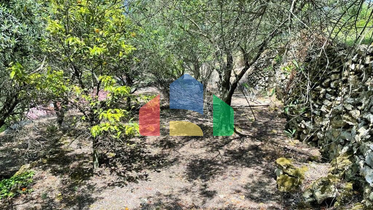 Продажа - Земельный участок 1222 m² на о. Корфу