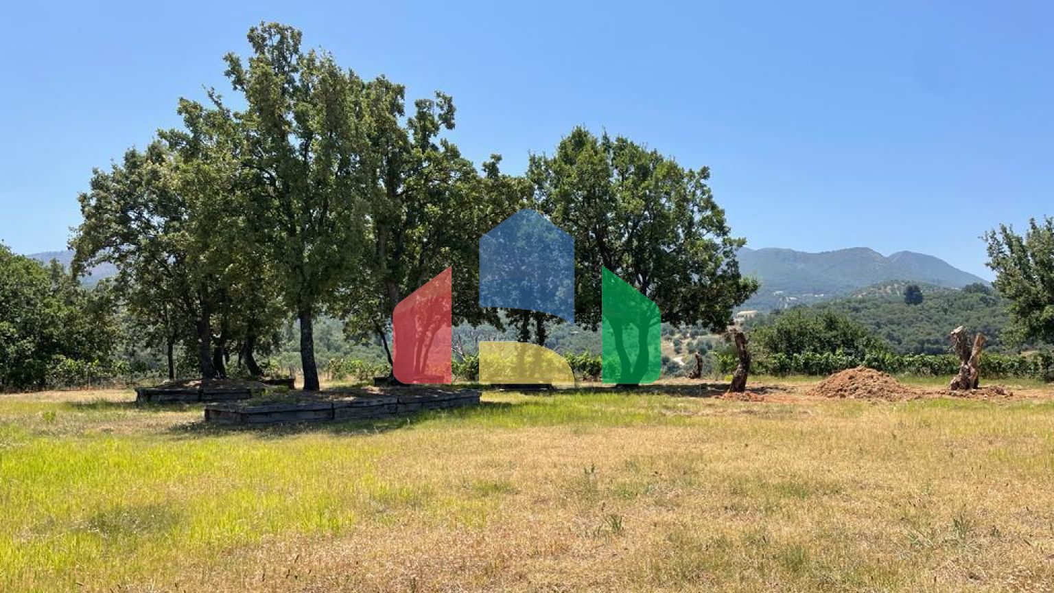 Продажа - Земельный участок 26159 m² на о. Корфу