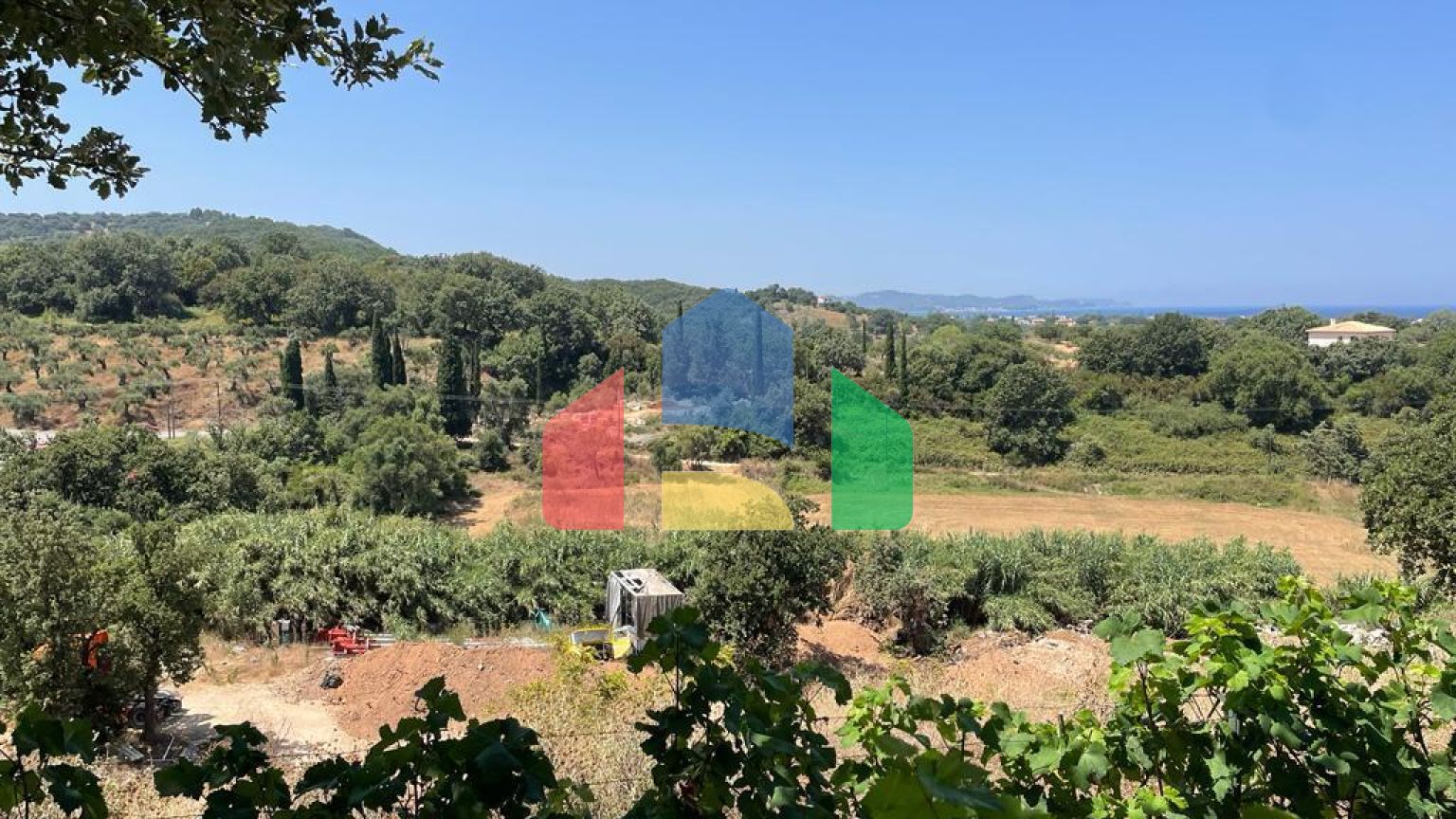 Продажа - Земельный участок 26159 m² на о. Корфу