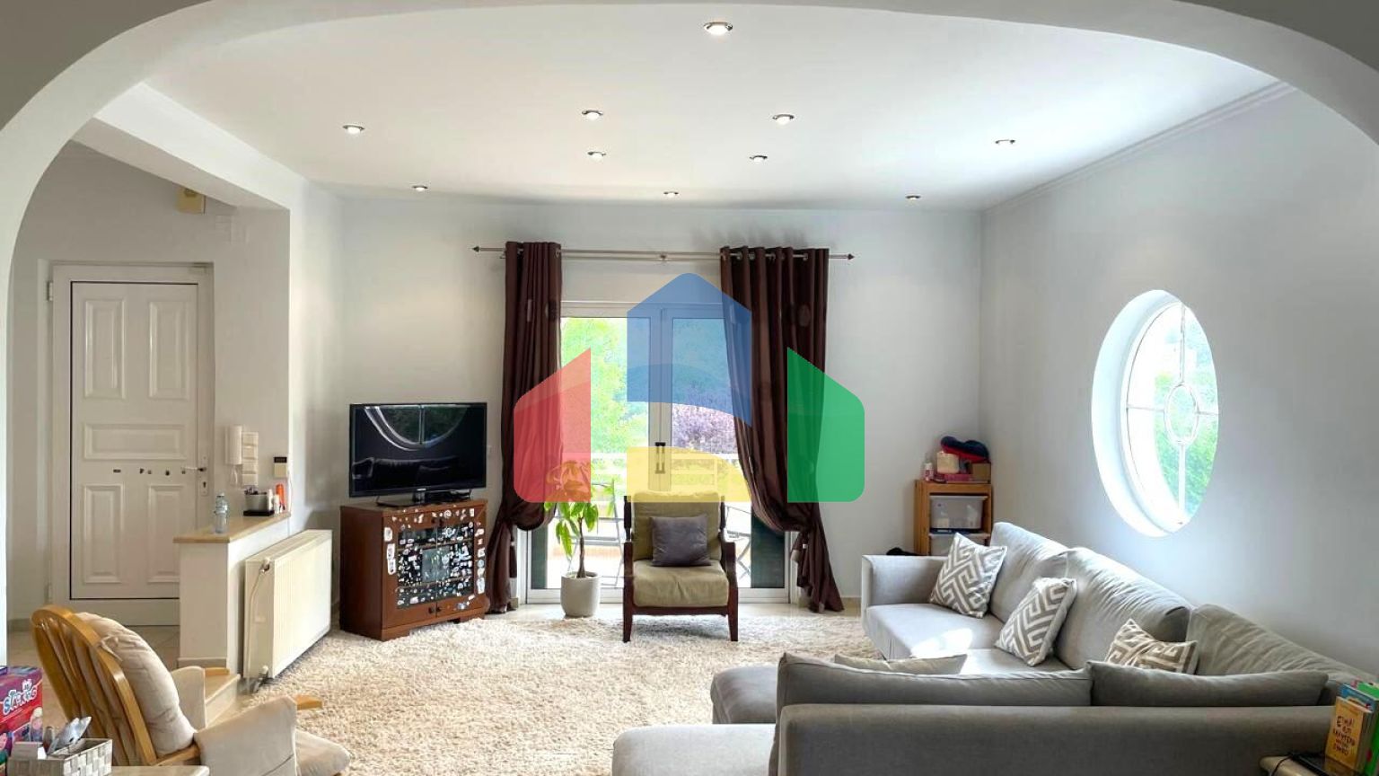 Продажа - Коттедж 240 m² на о. Корфу